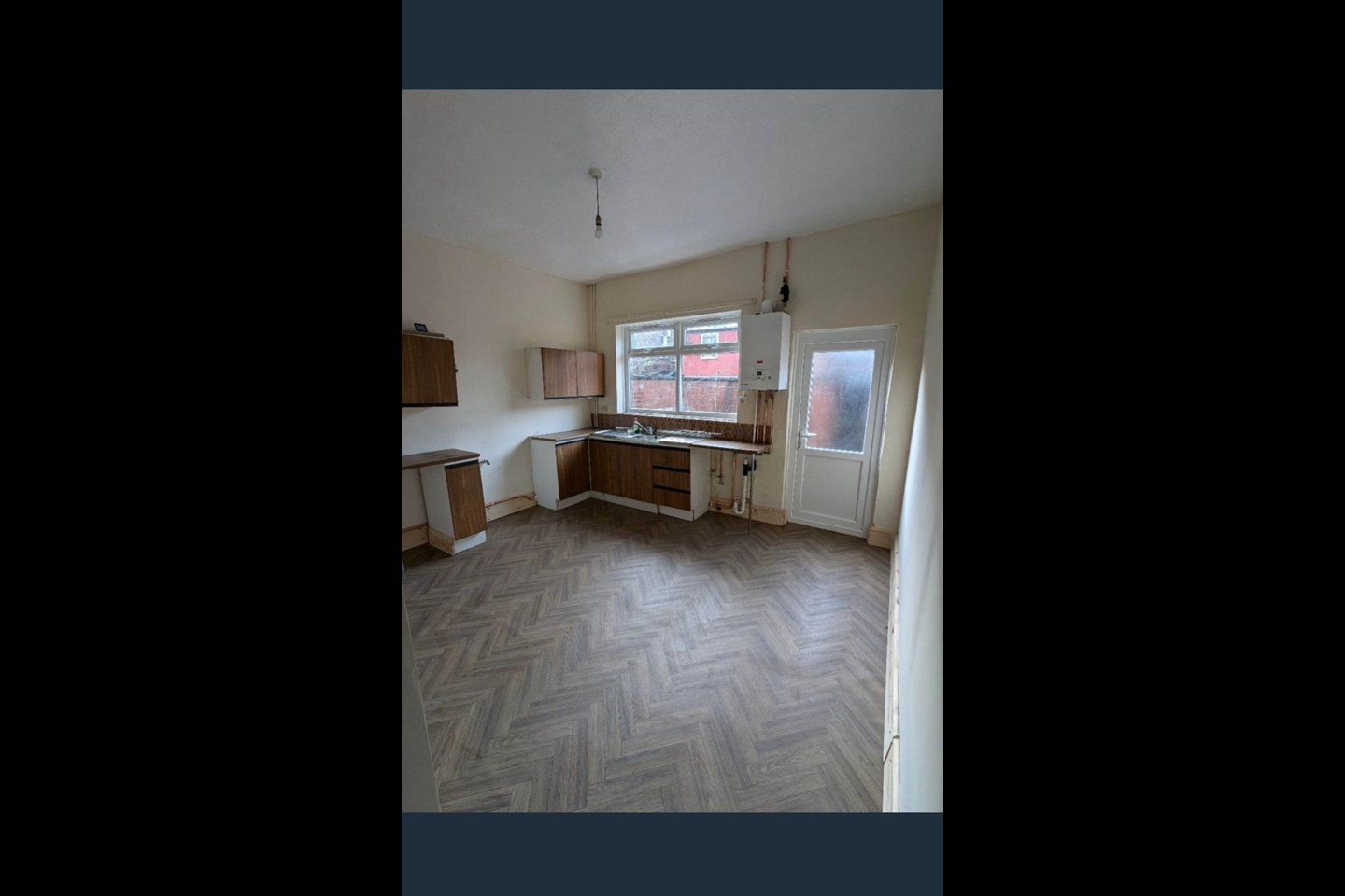 Additional image 3 of 2 Bed Terraced House, Worsley Avenue, M40, N1 7GU