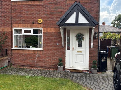 3 Bed Semi-Detached House, Lower Moat Close, SK4
