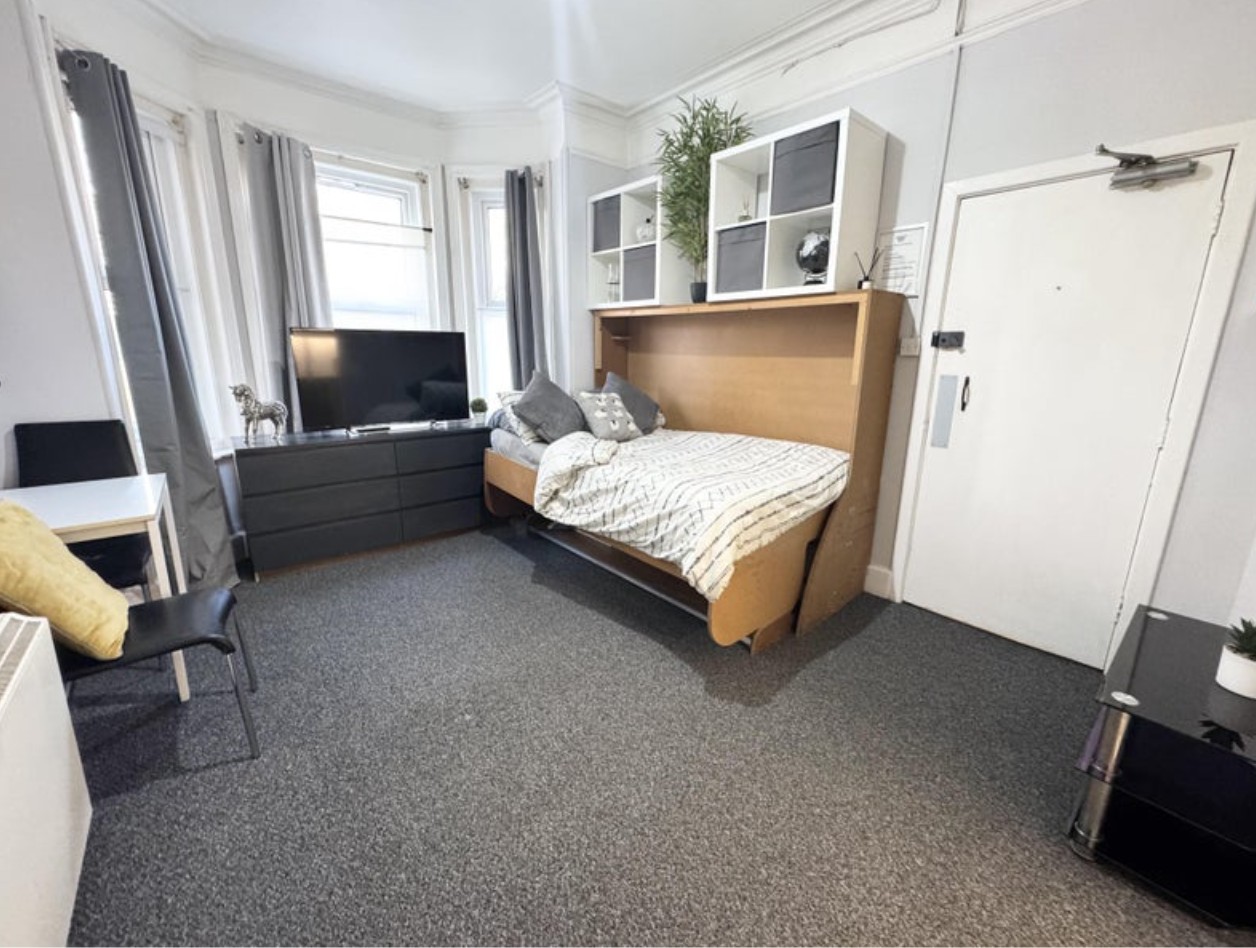 Room in a Shared House, Silverdale Road, SO15, N1 7GU