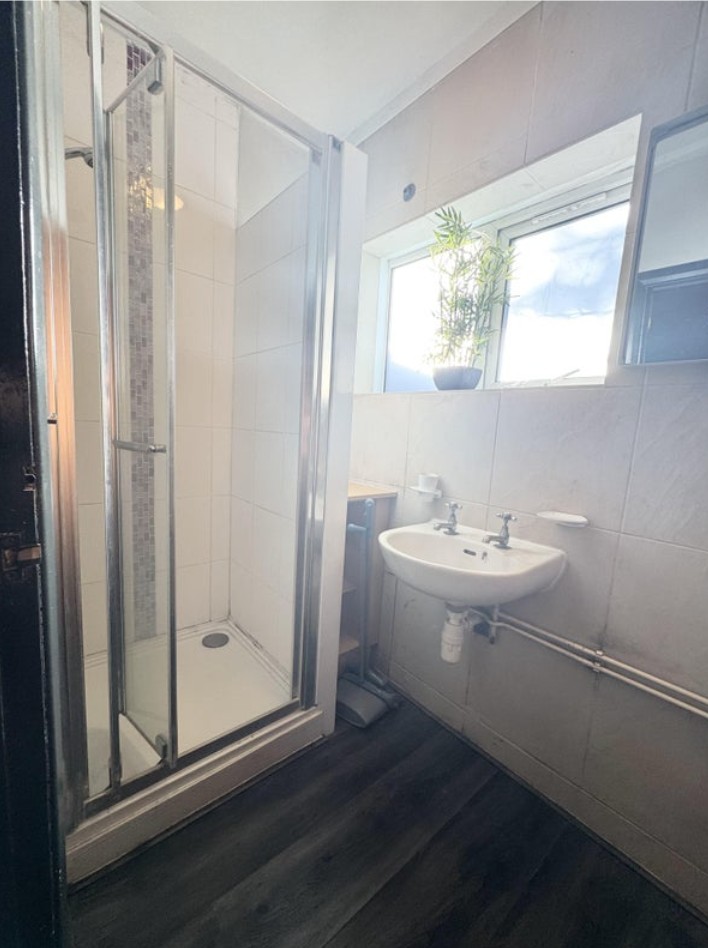 Additional image 7 of Room in a Shared House, Silverdale Road, SO15, N1 7GU