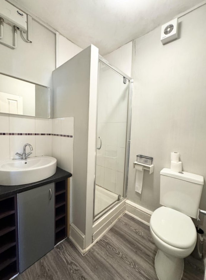 Additional image 10 of Room in a Shared House, Silverdale Road, SO15, N1 7GU