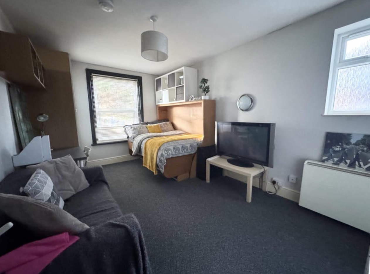 Additional image 11 of Room in a Shared House, Silverdale Road, SO15, N1 7GU