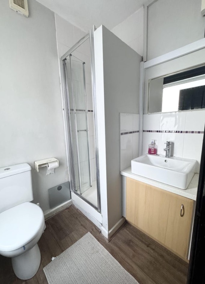 Additional image 12 of Room in a Shared House, Silverdale Road, SO15, N1 7GU