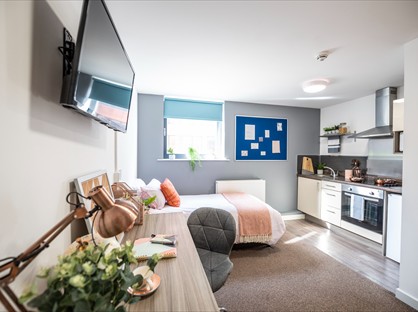 Studio Flat, Corporation Road, TS1