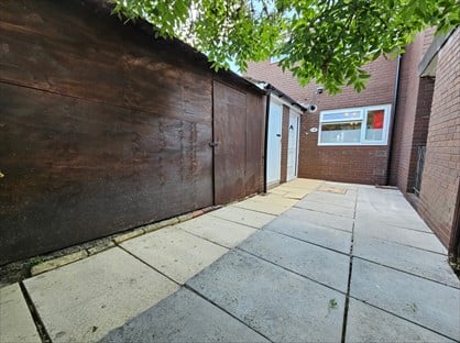 3 Bed End Terrace, Beckhill Gate, LS7