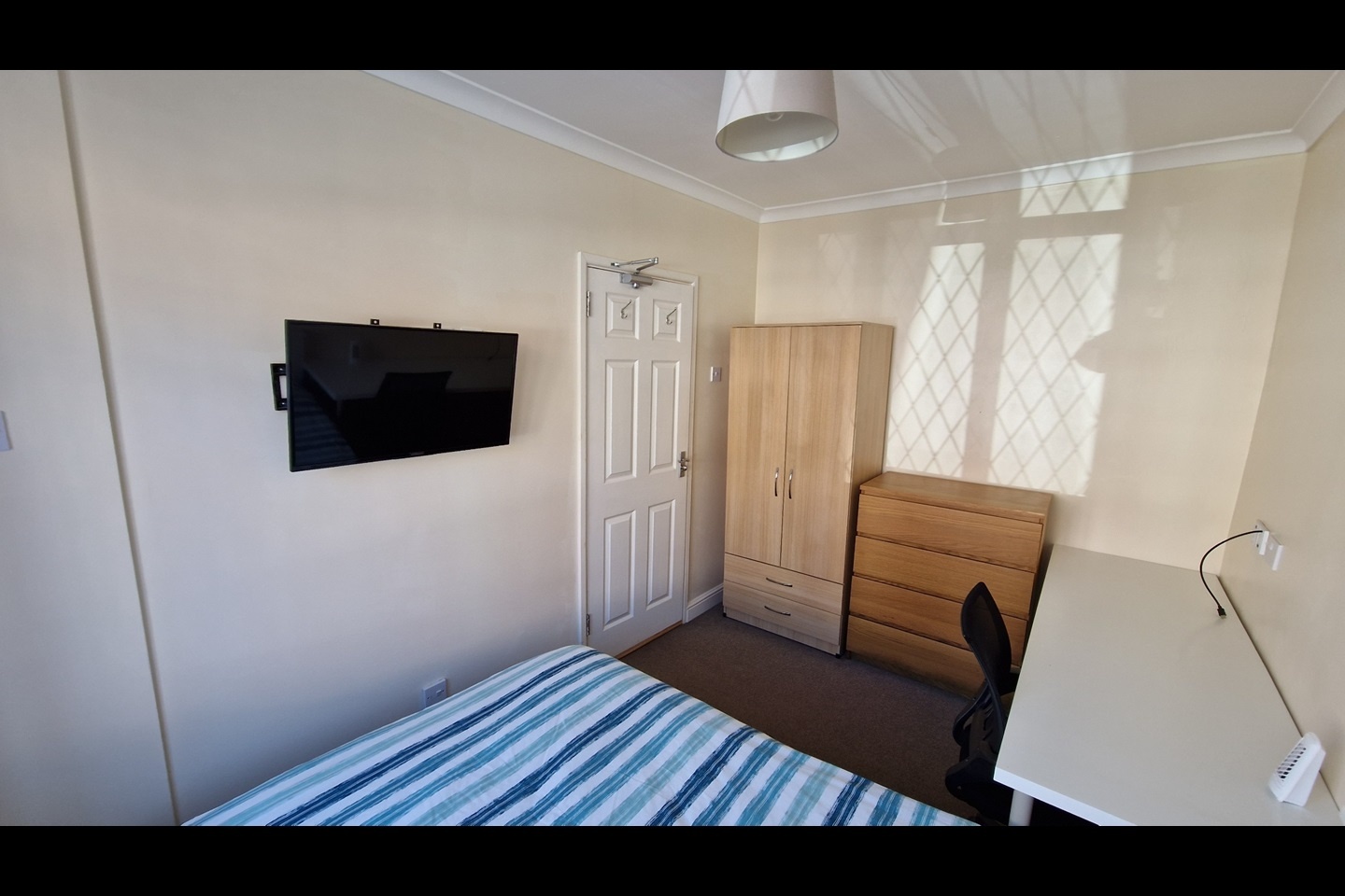 Additional image 20 of Room in a Shared House, Kensington Road, CV5, N1 7GU