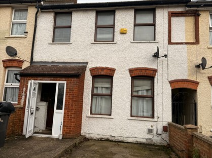 3 Bed Terraced House, Brooms Road, LU2