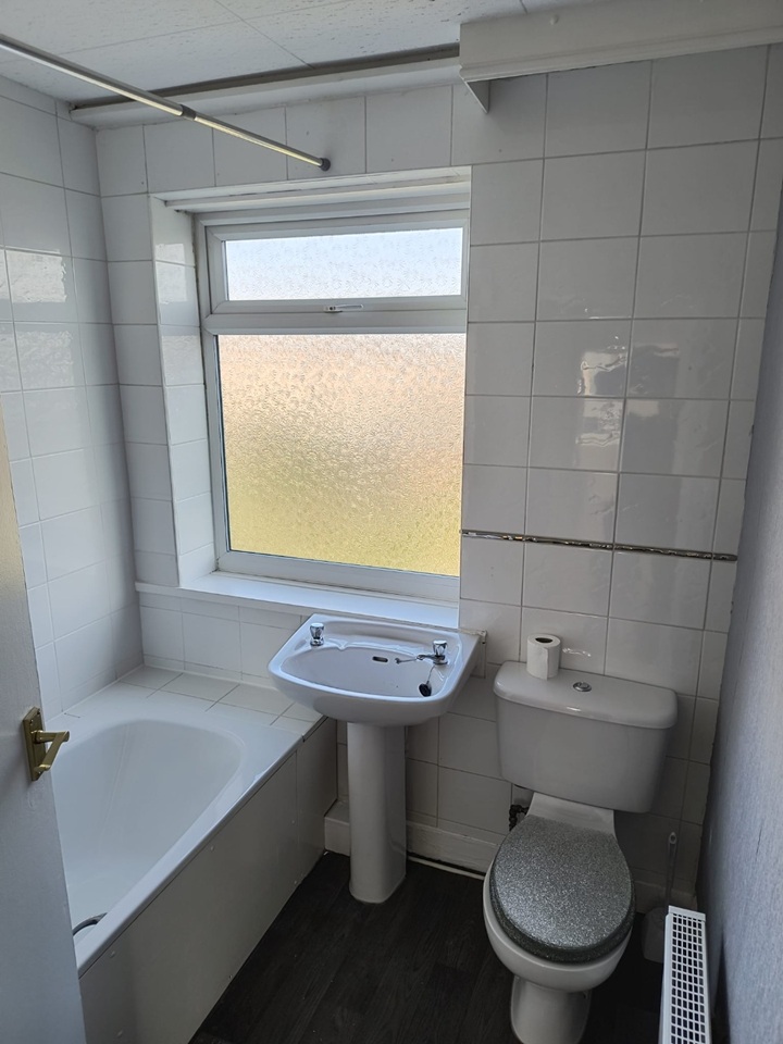 Additional image 29 of 3 Bed Semi-Detached House, Seagrave Drive, S12, N1 7GU