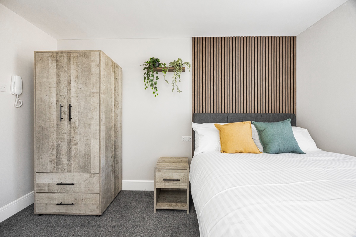 Gillingham - Room in a Shared House, Stafford Street, ME7 - To Rent Now ...