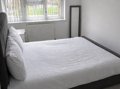 Room in a Shared House, Church Road, B31