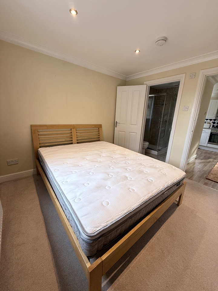 Additional image 7 of 1 Bed Semi-Detached House, Thornton Road, CB3, N1 7GU