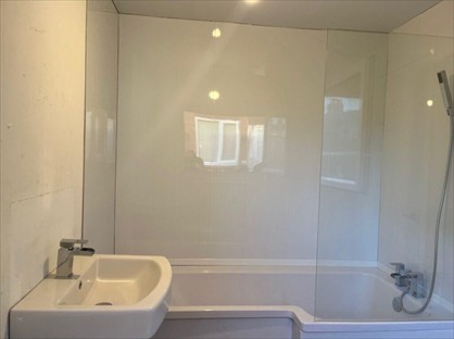 1 Bed Flat, Clifton Villas, BD8