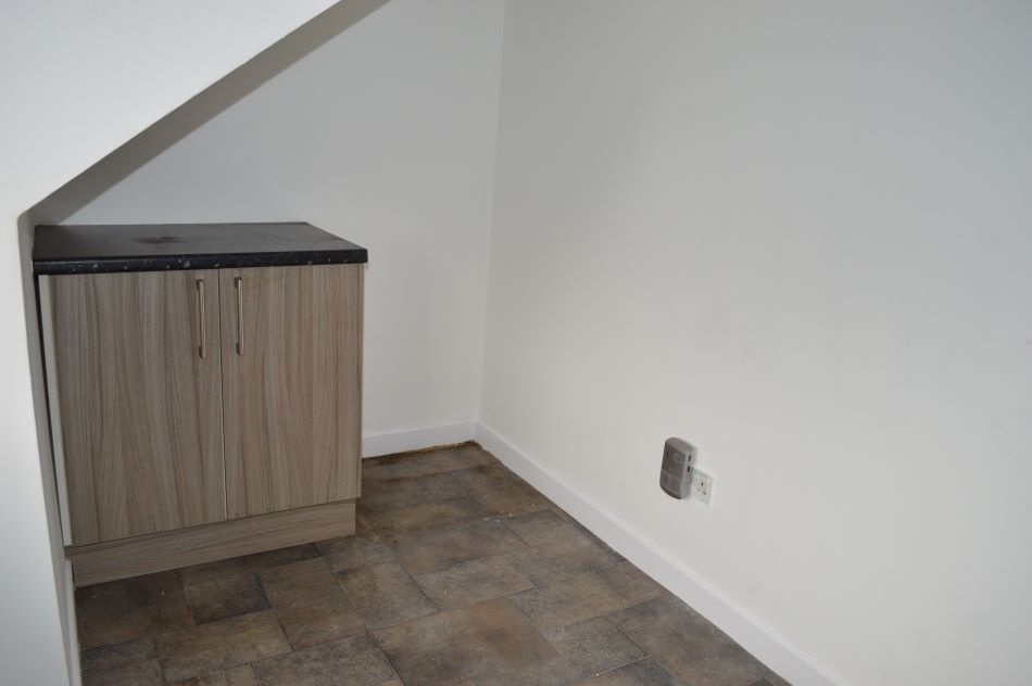Additional image 4 of Studio Flat, Uppingham Road, LE5, N1 7GU