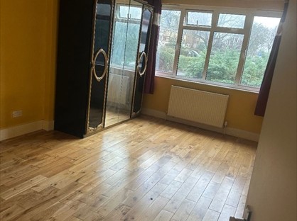 Room in a Shared House, Le May Avenue, SE12