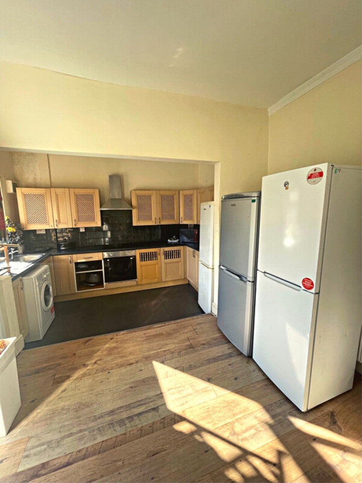 Additional image 10 of Room in a Shared House, Radcliffe Road, NG2, N1 7GU