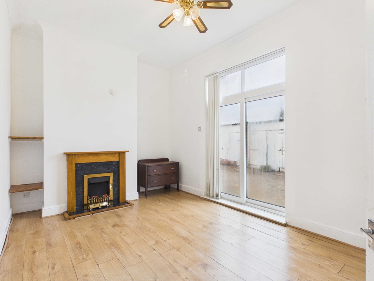 Additional image 3 of 2 Bed Flat, Stenson Road, DE23, N1 7GU