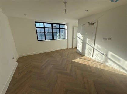 2 Bed Flat, North End, CR0