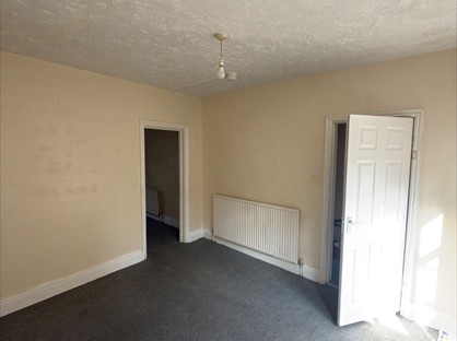 3 Bed Semi-Detached House, Myrtle Villas, HU3