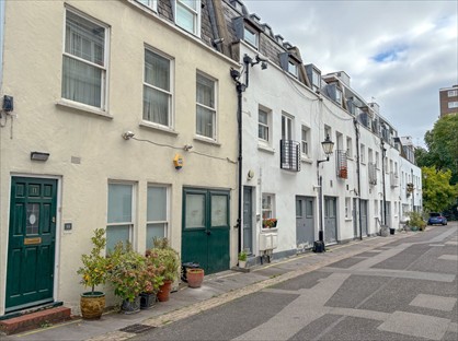 3 Bed Flat, Brook Mews North, W2