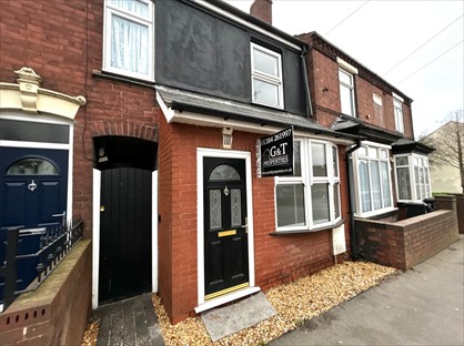 3 Bed Terraced House, Bank St, DY5