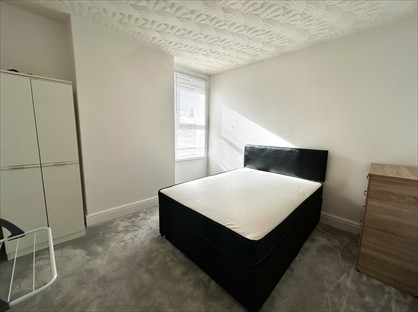 1 bed room for rent in Room in a Shared House, Edward St, B70