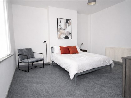 Room in a Shared House, Dodworth Road, S70