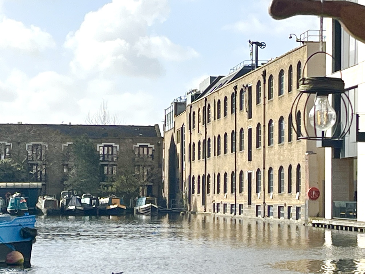 1 Bed Flat, Wharfdale Road, N1, N1 7GU