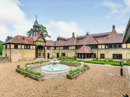 2 Bed Maisonette, Patterson Mews, RH1