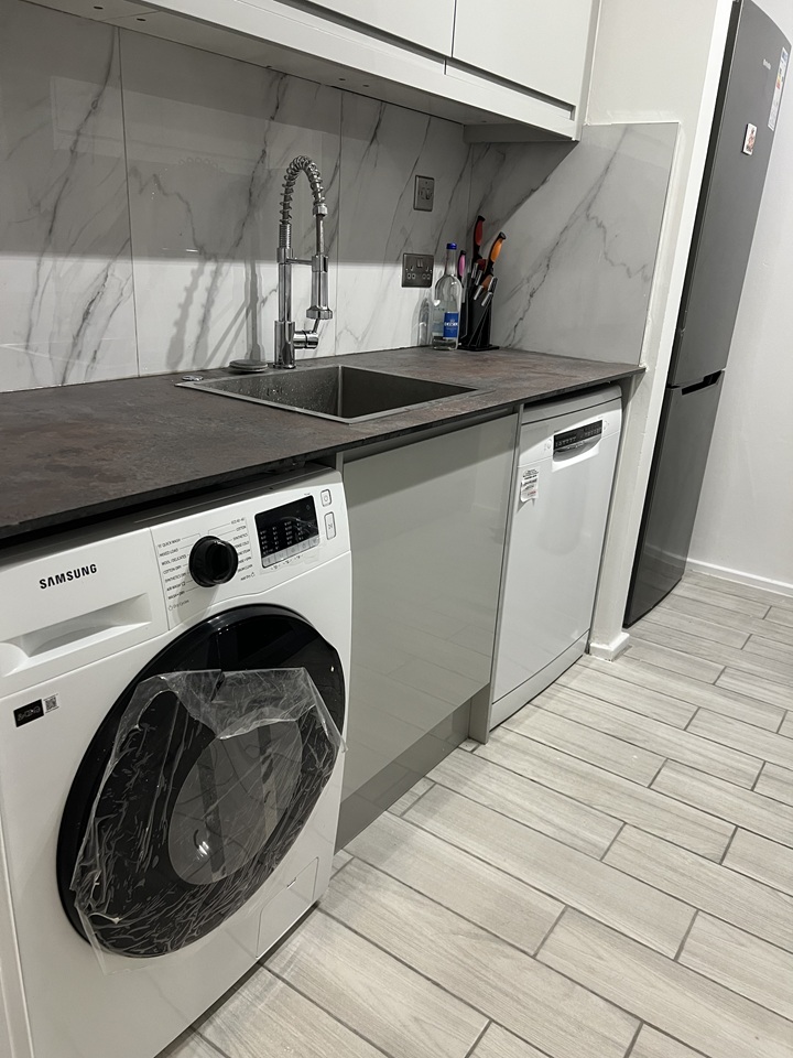 Additional image 4 of 2 Bed Flat, Point West, SW7, N1 7GU