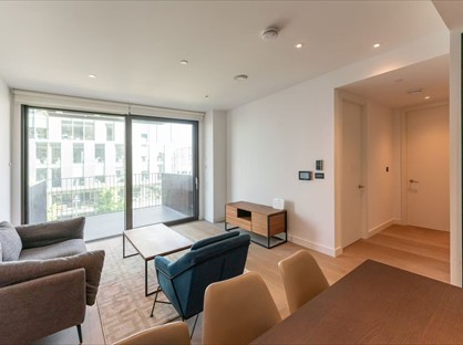 2 Bed Flat, Viaduct Gardens, SW11