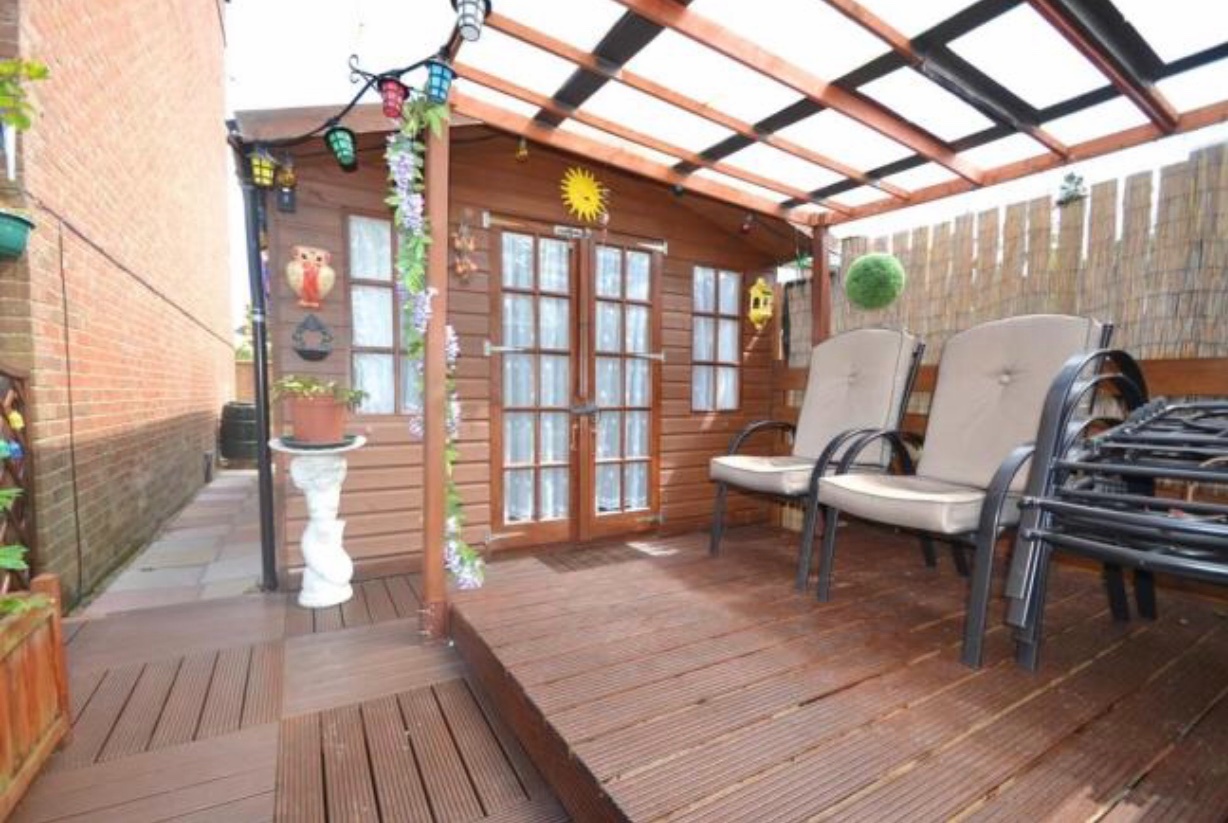 2 Bed Maisonette, Woodcote Road, SO17, N1 7GU