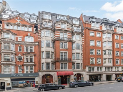 3 Bed Flat, Berkeley St, W1J