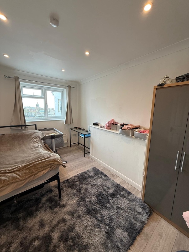 Additional image 4 of 1 Bed Flat, West Street, BN1, N1 7GU