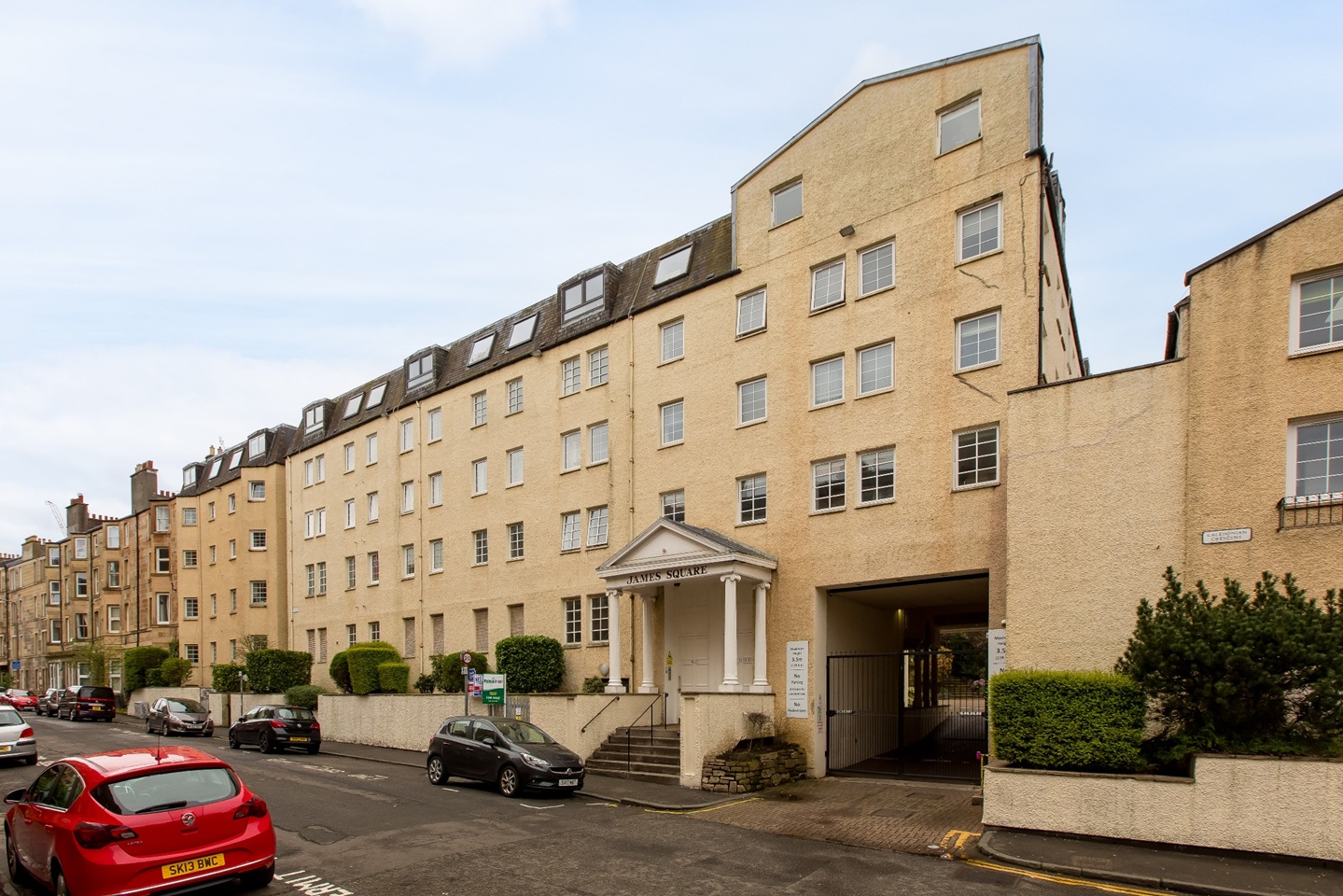 4 Bed Flat, Caledonian Crescent, EH11, N1 7GU
