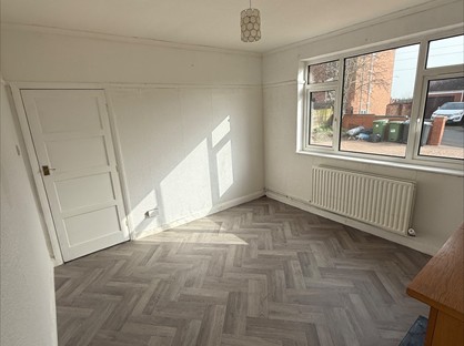 3 Bed Semi-Detached House, Tunnel Hill, WR4