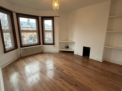2 Bed Flat, St. Fillans Road, SE6