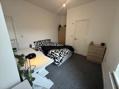 Room in a Shared House, Harris St, ST4