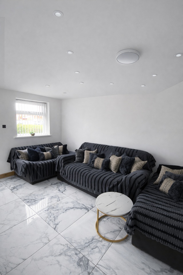 1 Bed Flat, Hawkhurst Road, M13 photo 2