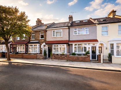 3 Bed Terraced House, Hollybush St, E13