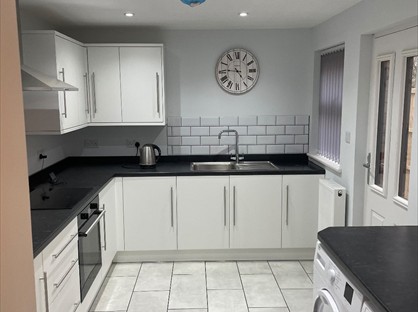 3 Bed Semi-Detached House, Station Street, PE12