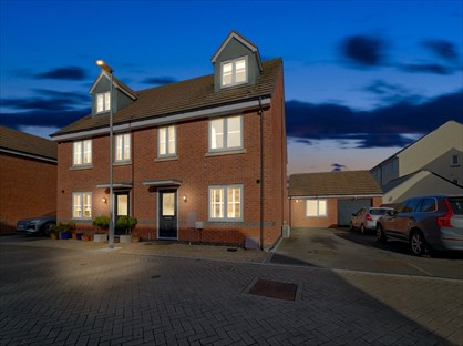 3 Bed Semi-Detached House, Cobblestone Way, GL51