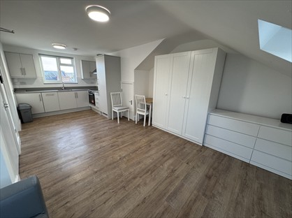 Studio Flat, The Broadway, UB1