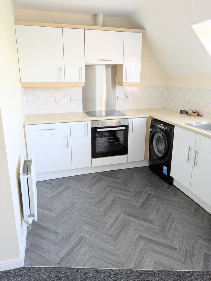 2 Bed Flat, Pavior Road, NG5 photo 2