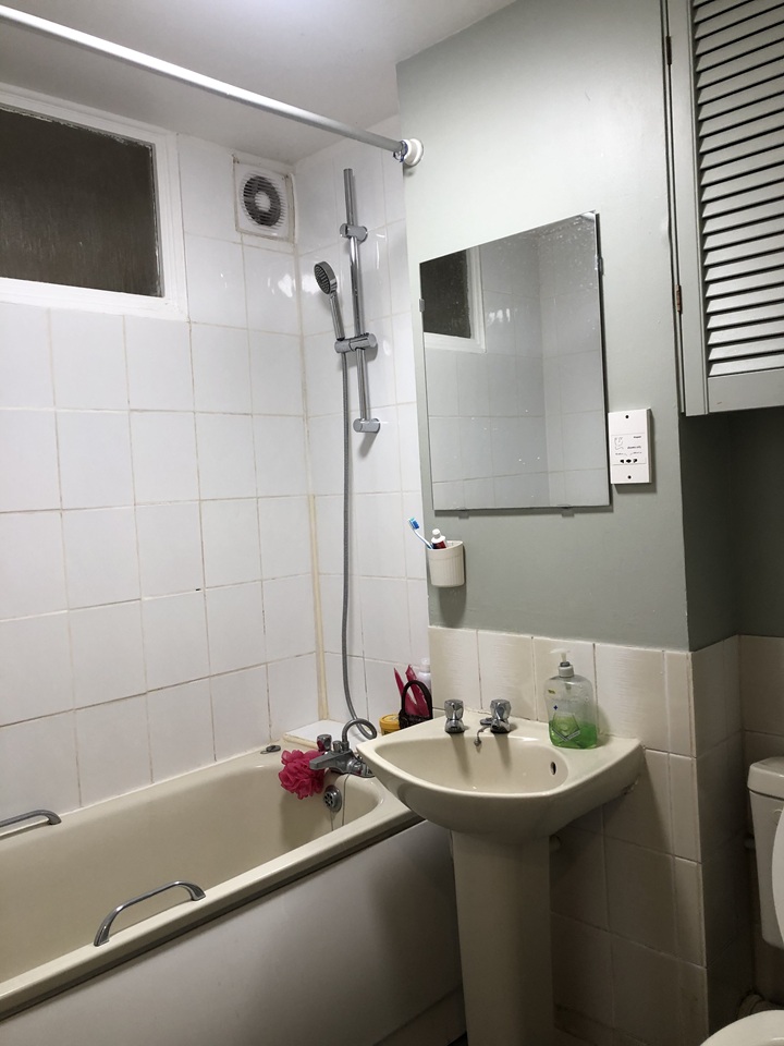 Additional image 6 of Room in a Shared Flat, Weavers Way, NW1, N1 7GU