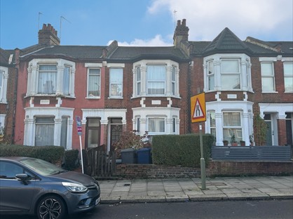 1 Bed Flat, Squires Lane, N3