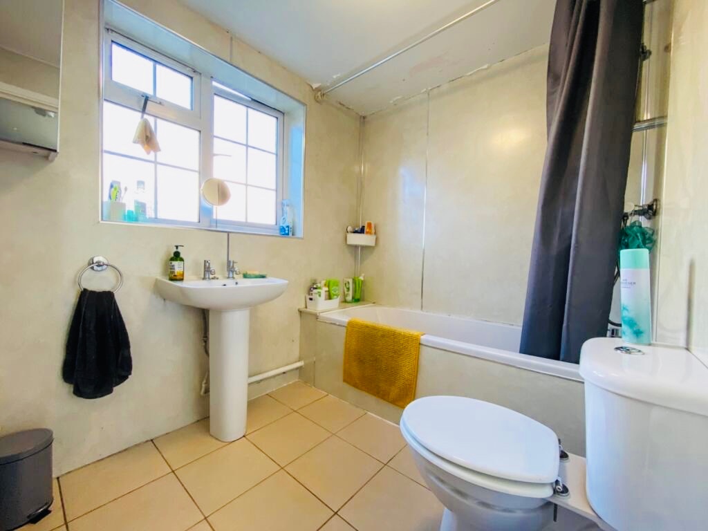 Additional image 9 of 4 Bed Terraced House, Dogfield Street, CF24, N1 7GU