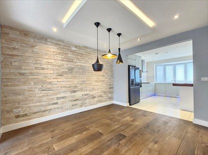 4 Bed Semi-Detached House, Rowantree Road, N21