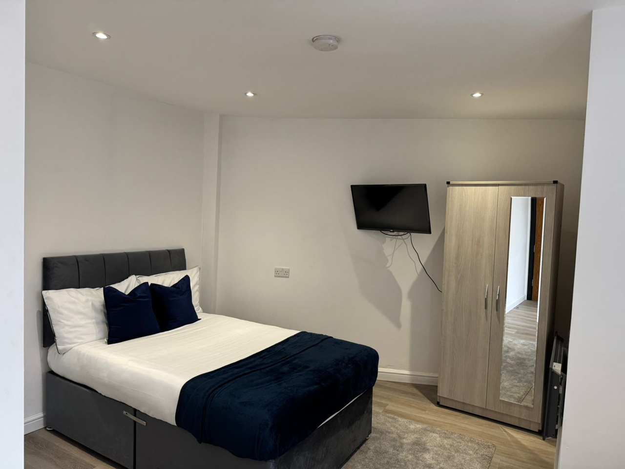 Additional image 8 of Room in a Shared Flat, West Avenue, NG2, N1 7GU