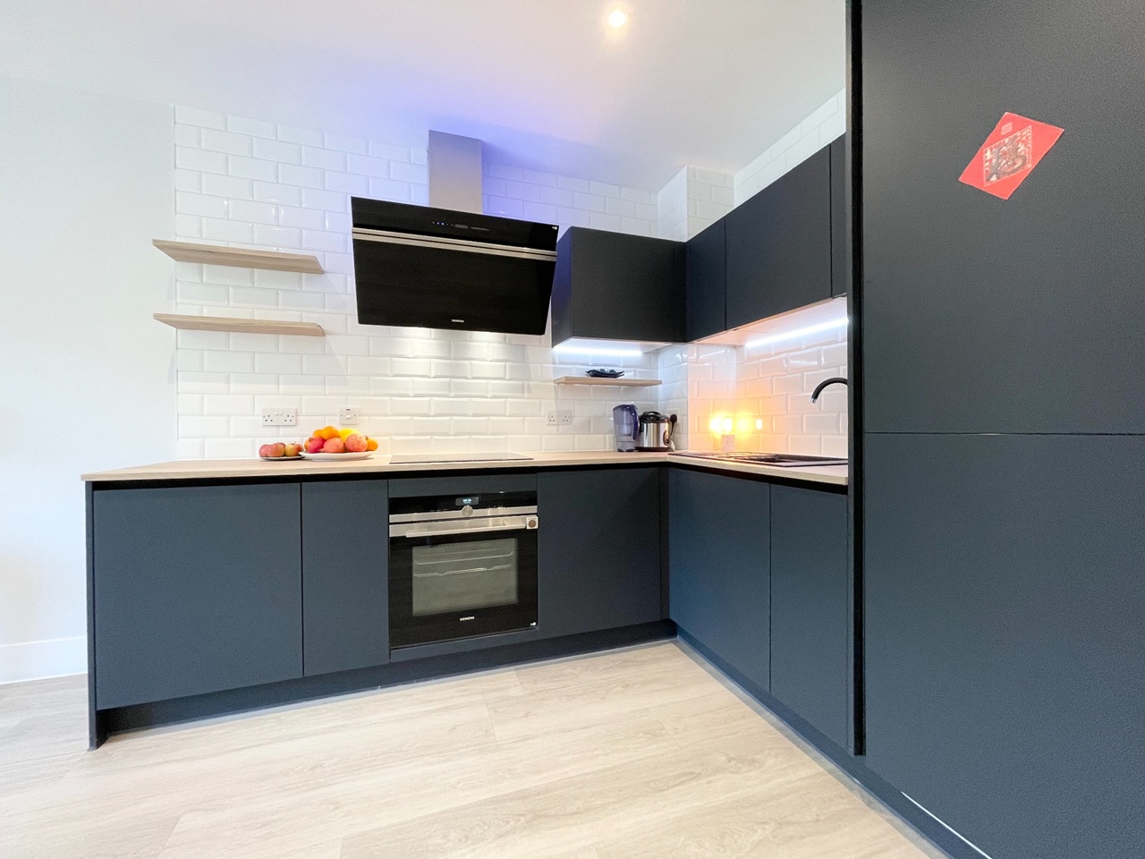 1 Bed Flat, The Furlong, BN2 photo 2