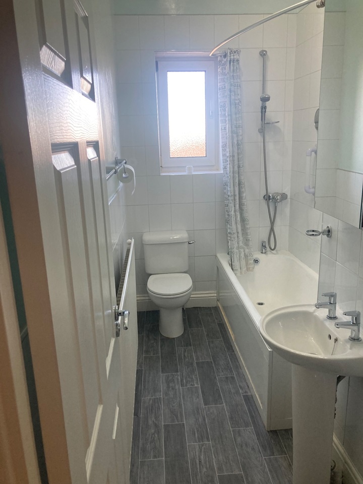 Additional image 4 of Room in a Shared House, Hanover Square, LS3, N1 7GU